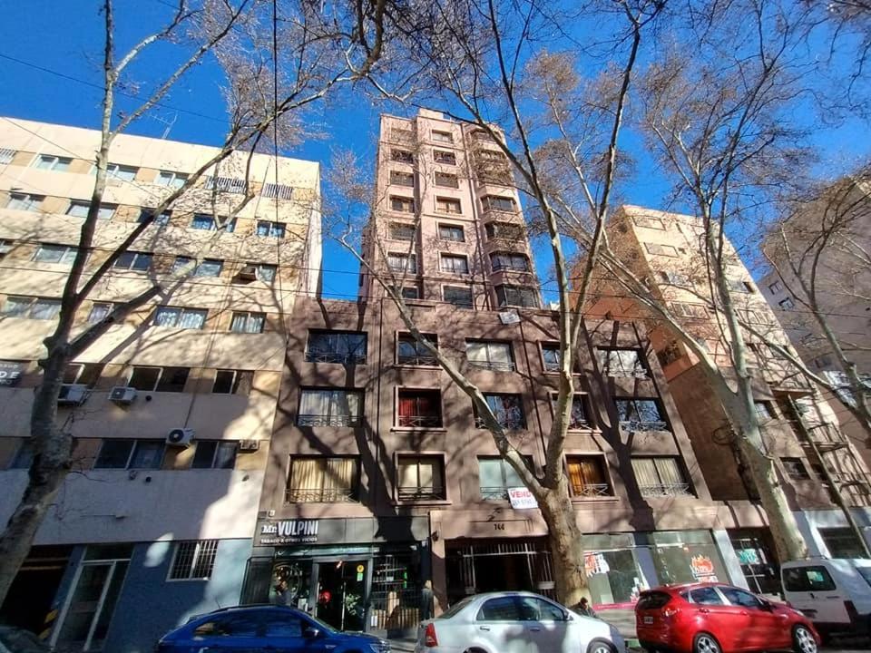 Edificio Presidente Con Cochera Y Terraza Mendoza